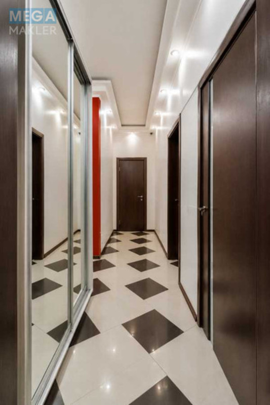 Продаж 2 кімнатної квартири (63/30/15), 3 пов. 7 пов. будинку, <a class="location-link" href="/kiev/" title="Недвижимость Київ">Київ</a>, <a class="location-link" href="/kiev/pecherskij/" title="Недвижимость Печерський район">Печерський р-н</a>, Большая Васильковская ул., 20 (изображение 10)
