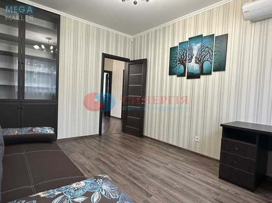 Оренда 4 кімнатні квартири, <a class="location-link" href="/kiev/" title="Недвижимость Київ">Київ</a>, <a class="location-link" href="/kiev/shevchenkovskij/" title="Недвижимость Шевченківський район">Шевченківський р-н</a>, Мельникова ул., 51Б (изображение 10)
