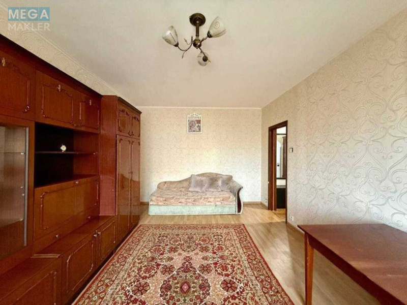 Продаж 1 кімнатної квартири (36,8/19/7,6), 7 пов. 9 пов. будинку, <a class="location-link" href="/kiev/" title="Недвижимость Київ">Київ</a>, <a class="location-link" href="/kiev/svyatoshinskij/" title="Недвижимость Святошинський район">Святошинський р-н</a>, Академика Ефремова ул., 15 (изображение 7)