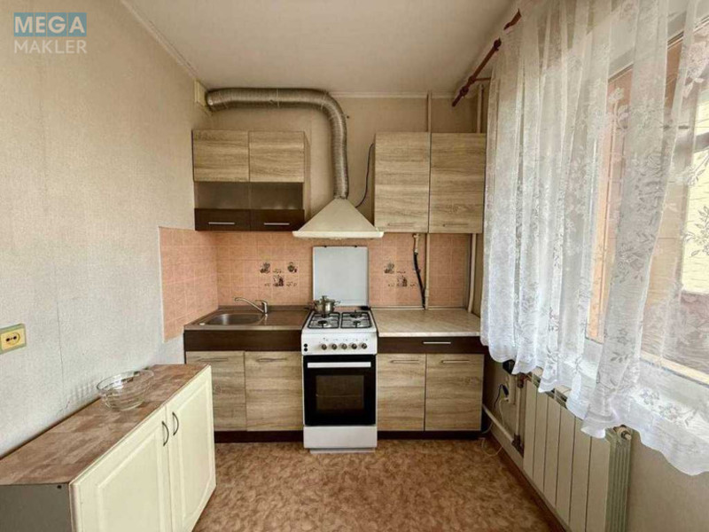 Продаж 1 кімнатної квартири (36,8/19/7,6), 7 пов. 9 пов. будинку, <a class="location-link" href="/kiev/" title="Недвижимость Київ">Київ</a>, <a class="location-link" href="/kiev/svyatoshinskij/" title="Недвижимость Святошинський район">Святошинський р-н</a>, Академика Ефремова ул., 15 (изображение 8)