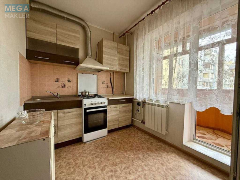 Продаж 1 кімнатної квартири (36,8/19/7,6), 7 пов. 9 пов. будинку, <a class="location-link" href="/kiev/" title="Недвижимость Київ">Київ</a>, <a class="location-link" href="/kiev/svyatoshinskij/" title="Недвижимость Святошинський район">Святошинський р-н</a>, Академика Ефремова ул., 15 (изображение 10)
