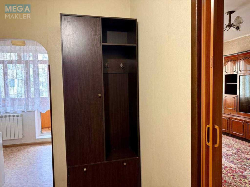 Продаж 1 кімнатної квартири (36,8/19/7,6), 7 пов. 9 пов. будинку, <a class="location-link" href="/kiev/" title="Недвижимость Київ">Київ</a>, <a class="location-link" href="/kiev/svyatoshinskij/" title="Недвижимость Святошинський район">Святошинський р-н</a>, Академика Ефремова ул., 15 (изображение 22)