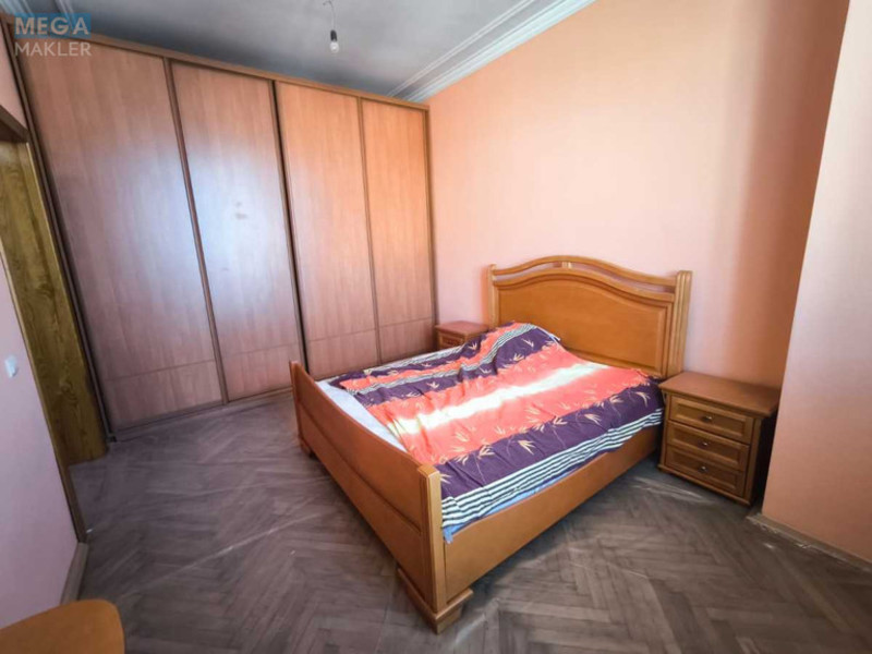 Продаж 8 кімнатної квартири (186/130/16), 7 пов. 7 пов. будинку, <a class="location-link" href="/kiev/" title="Недвижимость Київ">Київ</a>, <a class="location-link" href="/kiev/shevchenkovskij/" title="Недвижимость Шевченківський район">Шевченківський р-н</a>, Пушкинская ул., 20а (изображение 4)