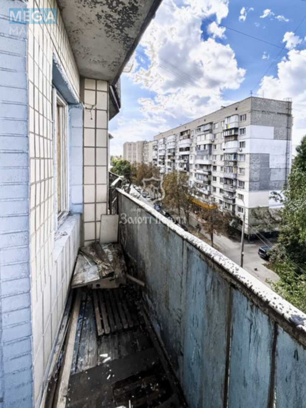 Продаж 1 кімнатної квартири (29,5/17,8/3,8), 6 пов. 9 пов. будинку, <a class="location-link" href="/kiev/" title="Недвижимость Київ">Київ</a>, <a class="location-link" href="/kiev/solomenskij/" title="Недвижимость Солом'янський район">Солом'янський р-н</a>, Сімї Ідзиковських вул., 17 (изображение 5)