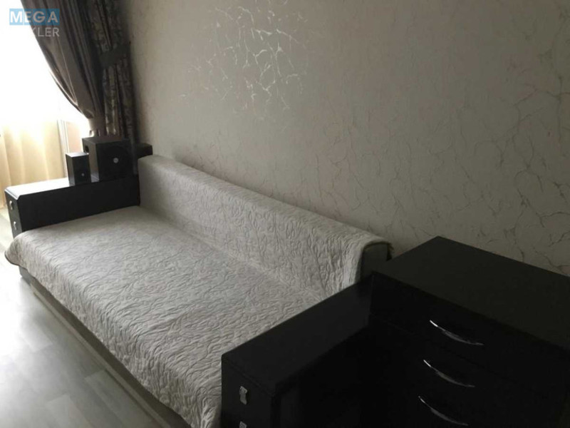 Оренда 2 кімнатної квартири, <a class="location-link" href="/kiev/" title="Недвижимость Київ">Київ</a>, <a class="location-link" href="/kiev/svyatoshinskij/" title="Недвижимость Святошинський район">Святошинський р-н</a>, Миколи Ушакова вул., 12 (изображение 3)