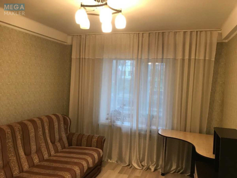Оренда 2 кімнатної квартири, <a class="location-link" href="/kiev/" title="Недвижимость Київ">Київ</a>, <a class="location-link" href="/kiev/svyatoshinskij/" title="Недвижимость Святошинський район">Святошинський р-н</a>, Миколи Ушакова вул., 12 (изображение 4)