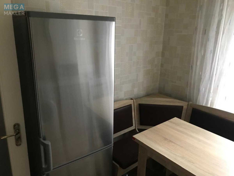 Оренда 2 кімнатної квартири, <a class="location-link" href="/kiev/" title="Недвижимость Київ">Київ</a>, <a class="location-link" href="/kiev/svyatoshinskij/" title="Недвижимость Святошинський район">Святошинський р-н</a>, Миколи Ушакова вул., 12 (изображение 6)