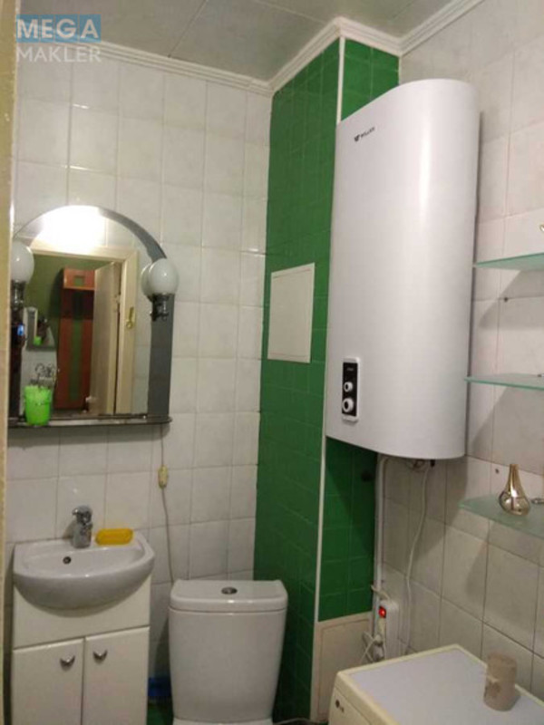 Оренда 1 кімнатної квартири, <a class="location-link" href="/kiev/" title="Недвижимость Київ">Київ</a>, <a class="location-link" href="/kiev/svyatoshinskij/" title="Недвижимость Святошинський район">Святошинський р-н</a>, Михайла Котельникова вул., 7 (изображение 18)