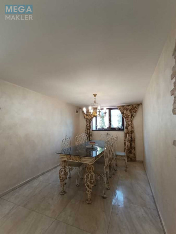 Продаж дома, 3&nbsp;поверху, 240&nbsp;кв.м, 5&nbsp;кімнат, ділянка 6&nbsp;соток, <a class="location-link" href="/kiev/" title="Недвижимость Київ">Київ</a>, <a class="location-link" href="/kiev/darnickij/" title="Недвижимость Дарницький район">Дарницький р-н</a>, Центральна вул. (изображение 3)