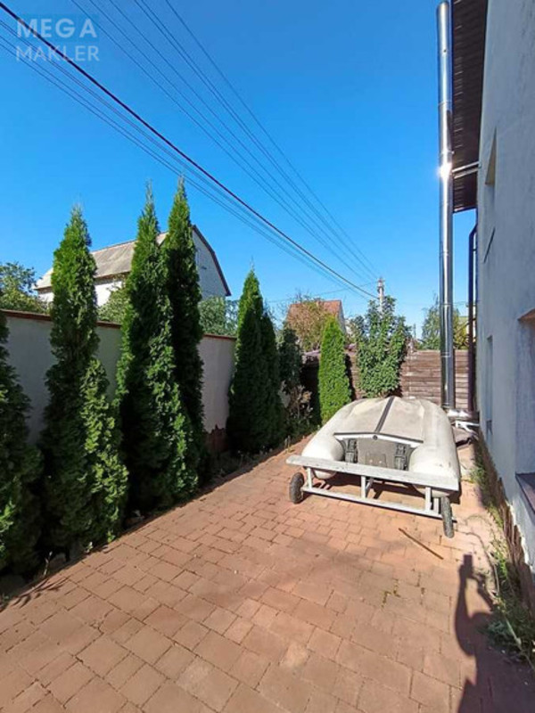 Продаж дома, 3&nbsp;поверху, 240&nbsp;кв.м, 5&nbsp;кімнат, ділянка 6&nbsp;соток, <a class="location-link" href="/kiev/" title="Недвижимость Київ">Київ</a>, <a class="location-link" href="/kiev/darnickij/" title="Недвижимость Дарницький район">Дарницький р-н</a>, Центральна вул. (изображение 11)