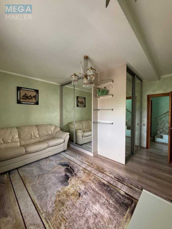 Продаж дома, 3&nbsp;поверху, 240&nbsp;кв.м, 5&nbsp;кімнат, ділянка 6&nbsp;соток, <a class="location-link" href="/kiev/" title="Недвижимость Київ">Київ</a>, <a class="location-link" href="/kiev/darnickij/" title="Недвижимость Дарницький район">Дарницький р-н</a>, Центральна вул. (изображение 13)