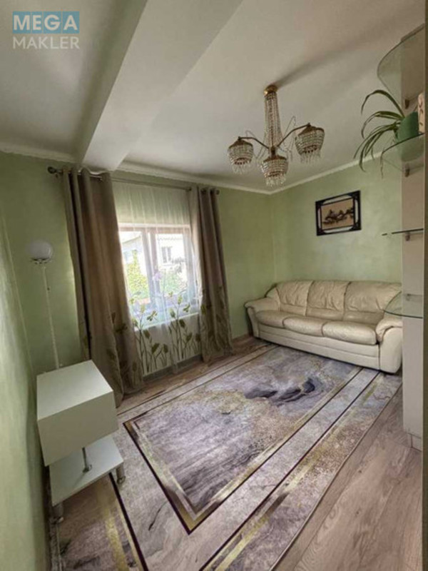 Продаж дома, 3&nbsp;поверху, 240&nbsp;кв.м, 5&nbsp;кімнат, ділянка 6&nbsp;соток, <a class="location-link" href="/kiev/" title="Недвижимость Київ">Київ</a>, <a class="location-link" href="/kiev/darnickij/" title="Недвижимость Дарницький район">Дарницький р-н</a>, Центральна вул. (изображение 16)
