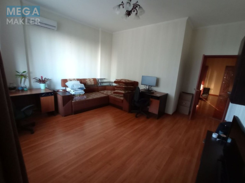 Оренда 2 кімнатної квартири, стандарт, <a class="location-link" href="/kiev/" title="Недвижимость Київ">Київ</a>, <a class="location-link" href="/kiev/shevchenkovskij/" title="Недвижимость Шевченківський район">Шевченківський р-н</a>, вулиця Руданського, 3А ( <img src="https://megamakler.com.ua/metro/ff0000.gif" alt="" class="metro" /> м. Берестейская, 25 хвилин ) (изображение 3)