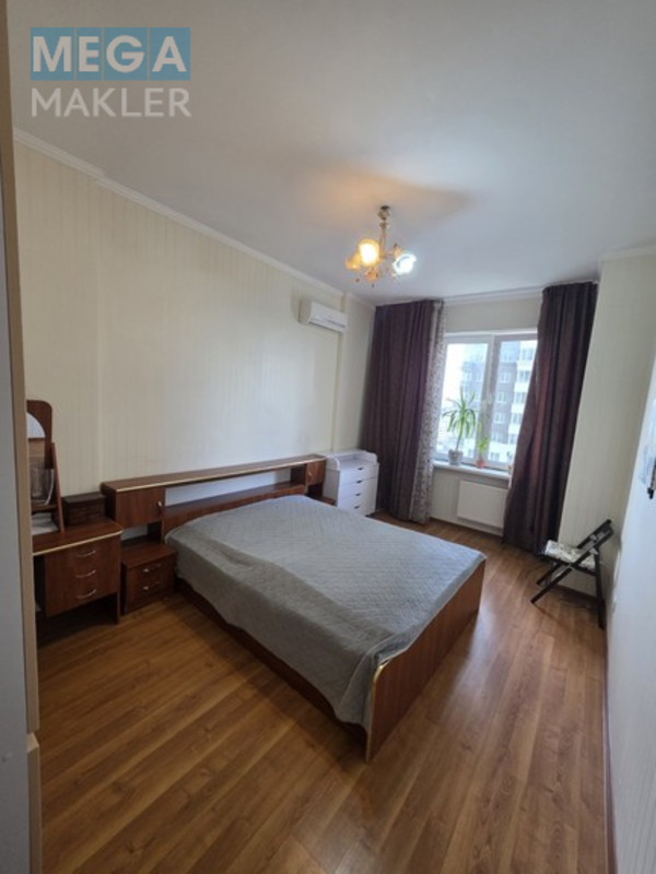 Оренда 2 кімнатної квартири, стандарт, <a class="location-link" href="/kiev/" title="Недвижимость Київ">Київ</a>, <a class="location-link" href="/kiev/shevchenkovskij/" title="Недвижимость Шевченківський район">Шевченківський р-н</a>, вулиця Руданського, 3А ( <img src="https://megamakler.com.ua/metro/ff0000.gif" alt="" class="metro" /> м. Берестейская, 25 хвилин ) (изображение 5)