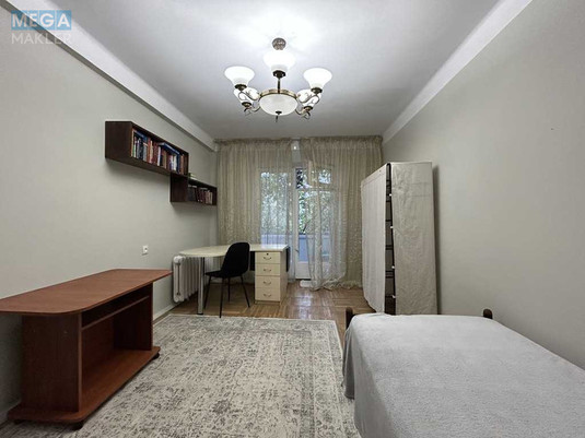 Продаж 3 кімнатної квартири (72/48/8), 1 пов. 9 пов. будинку, <a class="location-link" href="/kiev/" title="Недвижимость Київ">Київ</a>, <a class="location-link" href="/kiev/dneprovskij/" title="Недвижимость Дніпровський район">Дніпровський р-н</a>, Амвросия Бучмы ул., 7 (изображение 6)