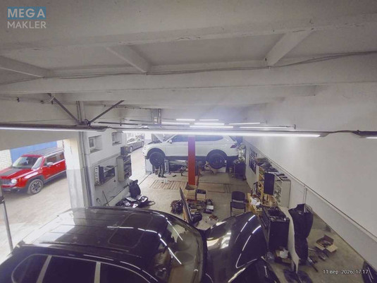Продаж комерційної нерухомості, 205&nbsp;кв.м, <a class="location-link" href="/kiev/" title="Недвижимость Київ">Київ</a>, <a class="location-link" href="/kiev/desnyanskij/" title="Недвижимость Деснянський район">Деснянський р-н</a>, Пухівська вул., 2 (изображение 9)