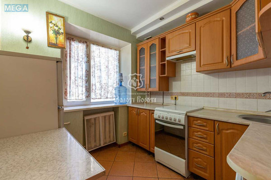 Продаж 1 кімнатної квартири (32,1/17,2/5,7), 3 пов. 5 пов. будинку, <a class="location-link" href="/kiev/" title="Недвижимость Київ">Київ</a>, <a class="location-link" href="/kiev/pecherskij/" title="Недвижимость Печерський район">Печерський р-н</a>, Князів Острозьких вул., 36 (изображение 7)