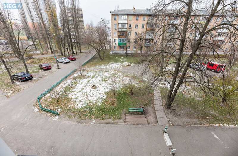 Продаж 2 кімнатної квартири (40/24/8), 3 пов. 5 пов. будинку, <a class="location-link" href="/kiev/" title="Недвижимость Київ">Київ</a>, <a class="location-link" href="/kiev/dneprovskij/" title="Недвижимость Дніпровський район">Дніпровський р-н</a>, Соборности просп., 1А (изображение 7)