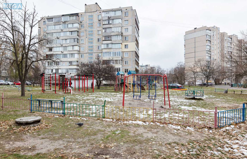 Продаж 2 кімнатної квартири (40/24/8), 3 пов. 5 пов. будинку, <a class="location-link" href="/kiev/" title="Недвижимость Київ">Київ</a>, <a class="location-link" href="/kiev/dneprovskij/" title="Недвижимость Дніпровський район">Дніпровський р-н</a>, Соборности просп., 1А (изображение 15)