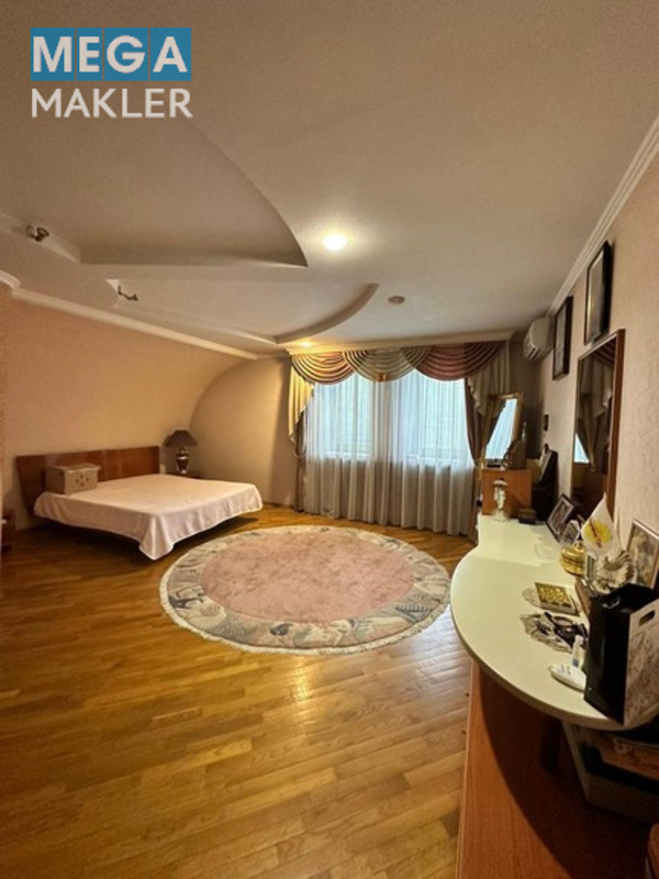 Продаж дома, 3&nbsp;поверху, 433&nbsp;кв.м, 7&nbsp;кімнат, люкс, ділянка 6&nbsp;соток, <a class="location-link" href="/dnepropetrovsk/" title="Недвижимость Дніпра">Дніпро</a>, <a class="location-link" href="/dnepropetrovsk/samarskij/" title="Недвижимость Самарський район">Самарський р-н</a>, Пріднепровск (изображение 4)