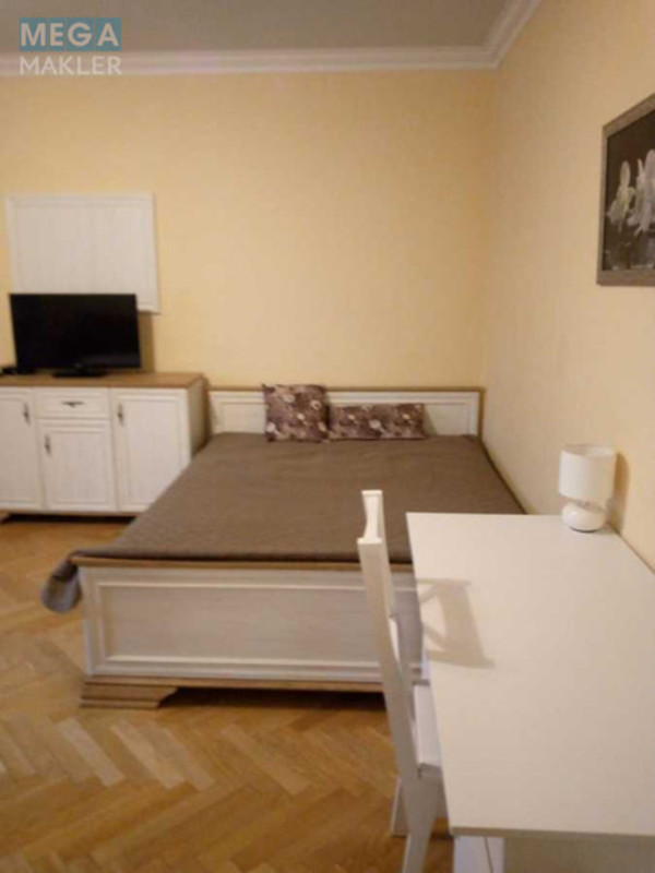 Оренда 1 кімнатної квартири, <a class="location-link" href="/kiev/" title="Недвижимость Київ">Київ</a>, <a class="location-link" href="/kiev/pecherskij/" title="Недвижимость Печерський район">Печерський р-н</a>, Генерала Алмазова вул., 6 (изображение 4)