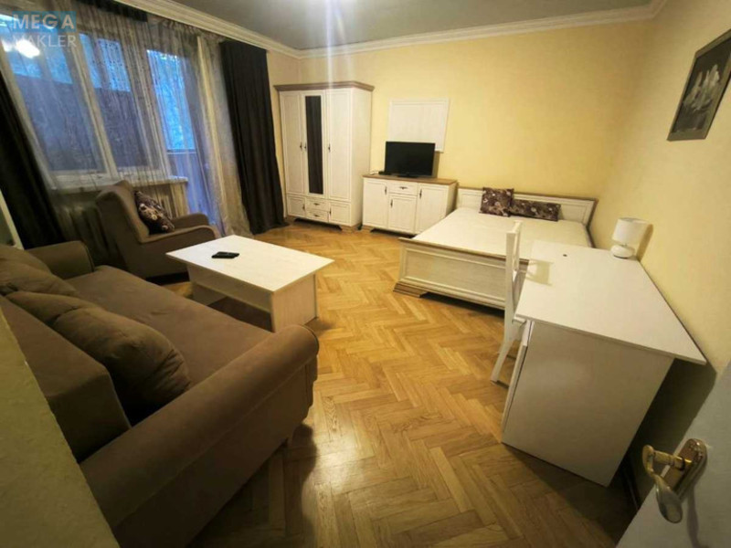 Оренда 1 кімнатної квартири, <a class="location-link" href="/kiev/" title="Недвижимость Київ">Київ</a>, <a class="location-link" href="/kiev/pecherskij/" title="Недвижимость Печерський район">Печерський р-н</a>, Генерала Алмазова вул., 6 (изображение 5)