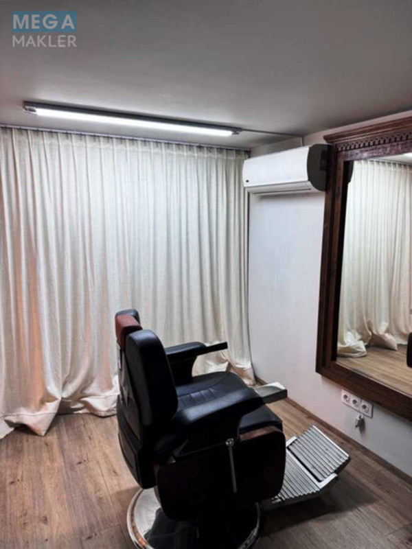 Продаж комерційної нерухомості, 63,60&nbsp;кв.м, <a class="location-link" href="/kiev/" title="Недвижимость Київ">Київ</a>, <a class="location-link" href="/kiev/dneprovskij/" title="Недвижимость Дніпровський район">Дніпровський р-н</a>, Дарницький бульв., 1а (изображение 13)