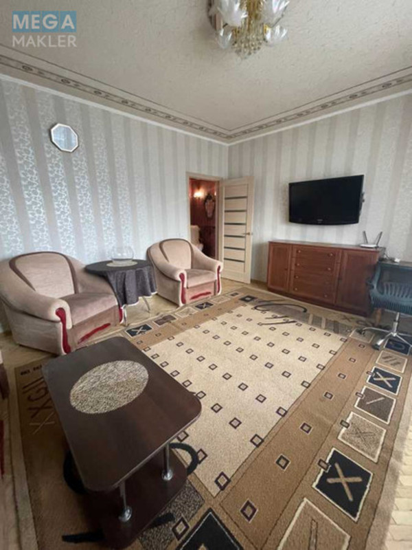 Оренда 3 кімнатної квартири, <a class="location-link" href="/kiev/" title="Недвижимость Київ">Київ</a>, <a class="location-link" href="/kiev/pecherskij/" title="Недвижимость Печерський район">Печерський р-н</a>, Генерала Алмазова вул., 14 (изображение 5)