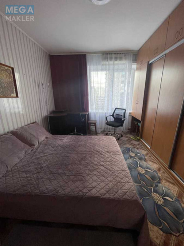 Оренда 3 кімнатної квартири, <a class="location-link" href="/kiev/" title="Недвижимость Київ">Київ</a>, <a class="location-link" href="/kiev/pecherskij/" title="Недвижимость Печерський район">Печерський р-н</a>, Генерала Алмазова вул., 14 (изображение 10)