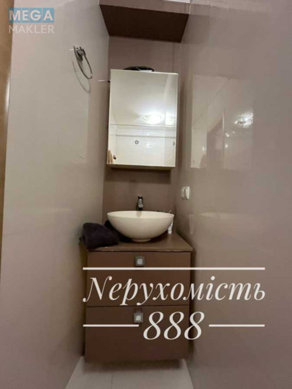 Продаж 1 кімнатної квартири (31/17/7), 7 пов. 9 пов. будинку, <a class="location-link" href="/kiev/" title="Недвижимость Київ">Київ</a>, <a class="location-link" href="/kiev/pecherskij/" title="Недвижимость Печерський район">Печерський р-н</a>, Академіка Філатова вул., 1/22 (изображение 9)