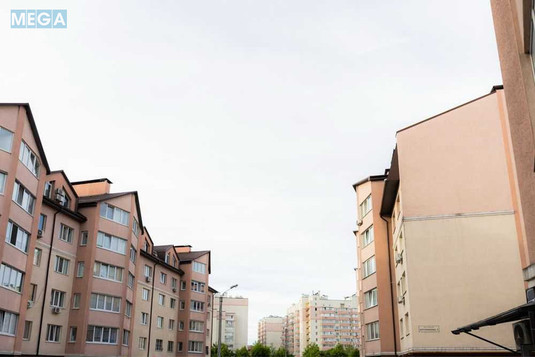 Продаж 3 кімнатної квартири (70/?/13), 6 пов. 6 пов. будинку, <a class="location-link" href="/sofievskaya-borshagovka/" title="Недвижимость Софіївська Борщагівка">Софіївська Борщагівка</a>, Боголюбова, 5 (изображение 2)