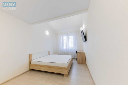 Продаж 3 кімнатної квартири (70/?/13), 6 пов. 6 пов. будинку, <a class="location-link" href="/sofievskaya-borshagovka/" title="Недвижимость Софіївська Борщагівка">Софіївська Борщагівка</a>, Боголюбова, 5 (изображение 6)