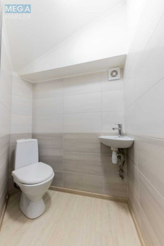 Продаж 3 кімнатної квартири (70/?/13), 6 пов. 6 пов. будинку, <a class="location-link" href="/sofievskaya-borshagovka/" title="Недвижимость Софіївська Борщагівка">Софіївська Борщагівка</a>, Боголюбова, 5 (изображение 18)