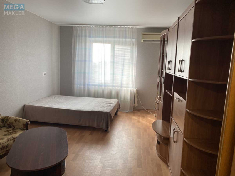 Оренда 1 кімнатної квартири, <a class="location-link" href="/kiev/" title="Недвижимость Київ">Київ</a>, <a class="location-link" href="/kiev/solomenskij/" title="Недвижимость Солом'янський район">Солом'янський р-н</a>, Эрнста ул., 2 (изображение 4)