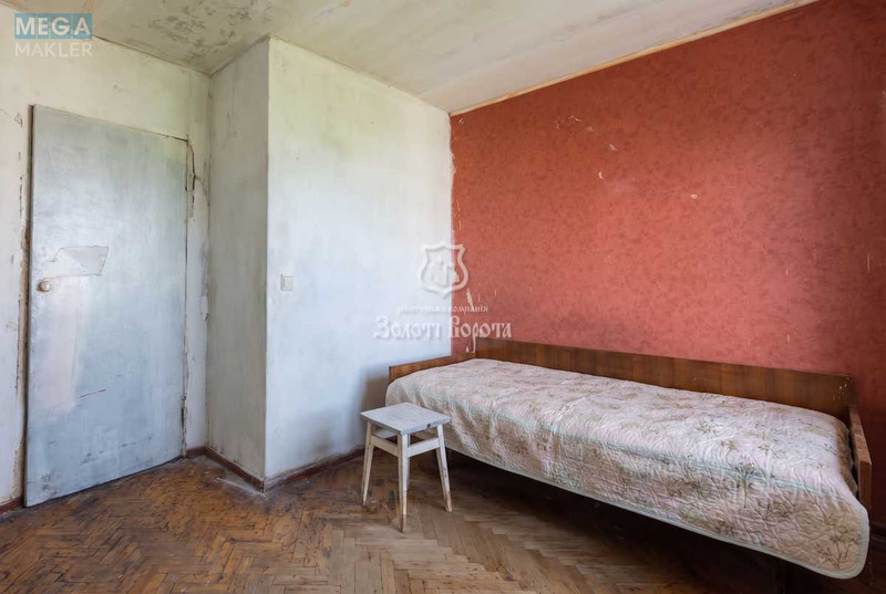 Продаж 3 кімнатної квартири (63,8/39,2/8,4), 5 пов. 5 пов. будинку, <a class="location-link" href="/kiev/" title="Недвижимость Київ">Київ</a>, <a class="location-link" href="/kiev/darnickij/" title="Недвижимость Дарницький район">Дарницький р-н</a>, Поліська вул., 1 (изображение 4)