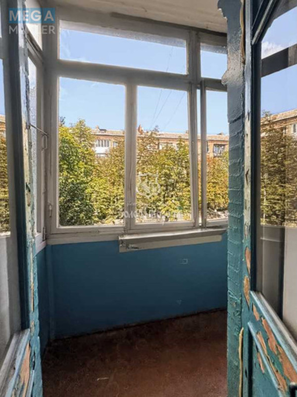 Продаж 1 кімнатної квартири (37,9/19,6/8,9), 2 пов. 5 пов. будинку, <a class="location-link" href="/kiev/" title="Недвижимость Київ">Київ</a>, <a class="location-link" href="/kiev/pecherskij/" title="Недвижимость Печерський район">Печерський р-н</a>, Миколи Міхновського бульв., 24/2 (изображение 4)