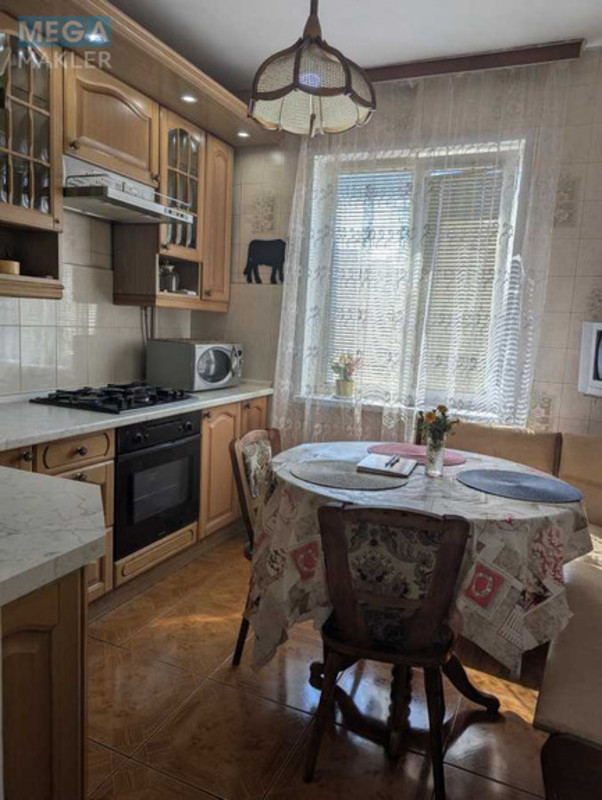 Оренда 2 кімнатної квартири, <a class="location-link" href="/kiev/" title="Недвижимость Київ">Київ</a>, <a class="location-link" href="/kiev/darnickij/" title="Недвижимость Дарницький район">Дарницький р-н</a>, Архітектора Вербицького вул., 22/1 (изображение 3)