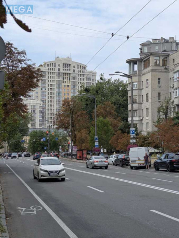 Оренда комерційної нерухомості, 182&nbsp;кв.м, под склад, <a class="location-link" href="/kiev/" title="Недвижимость Київ">Київ</a>, <a class="location-link" href="/kiev/pecherskij/" title="Недвижимость Печерський район">Печерський р-н</a>, Івана Мазепи вул., 14Б (изображение 15)