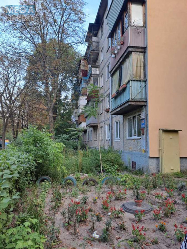 Продаж 2 кімнатної квартири (45/30/7), 4 пов. 5 пов. будинку, <a class="location-link" href="/kiev/" title="Недвижимость Київ">Київ</a>, <a class="location-link" href="/kiev/solomenskij/" title="Недвижимость Солом'янський район">Солом'янський р-н</a>, Миколи Василенка вул., 12 (изображение 2)