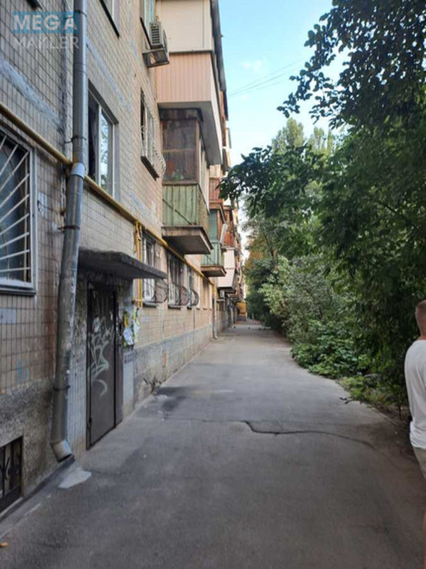 Продаж 2 кімнатної квартири (45/30/7), 4 пов. 5 пов. будинку, <a class="location-link" href="/kiev/" title="Недвижимость Київ">Київ</a>, <a class="location-link" href="/kiev/solomenskij/" title="Недвижимость Солом'янський район">Солом'янський р-н</a>, Миколи Василенка вул., 12 (изображение 3)