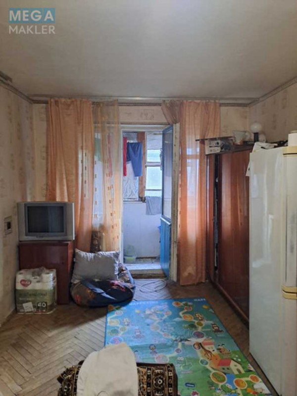 Продаж 2 кімнатної квартири (45/30/7), 4 пов. 5 пов. будинку, <a class="location-link" href="/kiev/" title="Недвижимость Київ">Київ</a>, <a class="location-link" href="/kiev/solomenskij/" title="Недвижимость Солом'янський район">Солом'янський р-н</a>, Миколи Василенка вул., 12 (изображение 5)