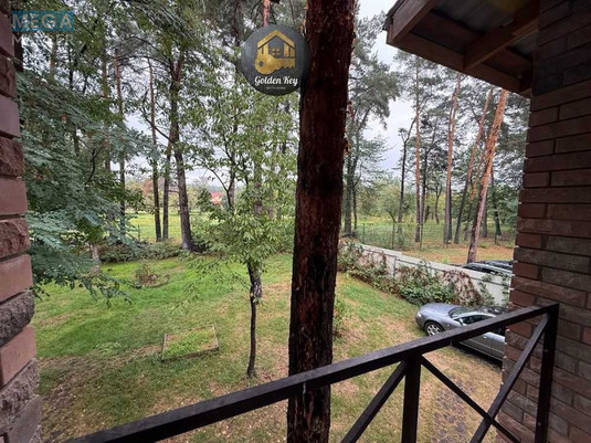 Продаж дома, 3&nbsp;поверху, 200&nbsp;кв.м, 5&nbsp;кімнат, ділянка 5&nbsp;соток, <a class="location-link" href="/kiev/" title="Недвижимость Київ">Київ</a>, <a class="location-link" href="/kiev/darnickij/" title="Недвижимость Дарницький район">Дарницький р-н</a>, Лісова вул. (изображение 19)