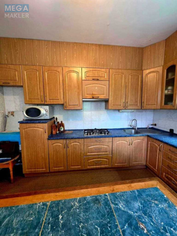 Продаж дома, 2&nbsp;поверху, 246&nbsp;кв.м, 5&nbsp;кімнат, ділянка 26&nbsp;соток, <a class="location-link" href="/malaya-olshanka/" title="Недвижимость Мала Вільшанка">Мала Вільшанка</a>, <a class="location-link" href="/malaya-olshanka/darnickij/" title="Недвижимость Дарницкий район">Дарницкий р-н</a>, Польова (изображение 3)