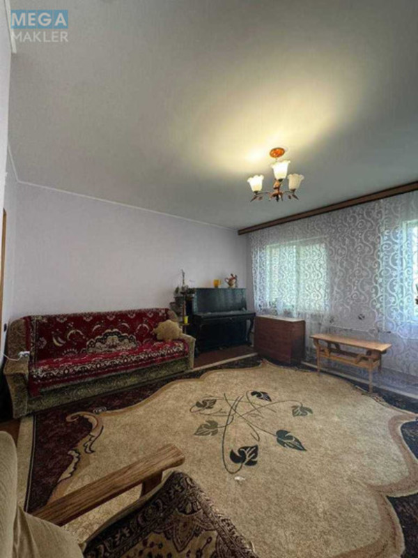 Продаж дома, 2&nbsp;поверху, 246&nbsp;кв.м, 5&nbsp;кімнат, ділянка 26&nbsp;соток, <a class="location-link" href="/malaya-olshanka/" title="Недвижимость Мала Вільшанка">Мала Вільшанка</a>, <a class="location-link" href="/malaya-olshanka/darnickij/" title="Недвижимость Дарницкий район">Дарницкий р-н</a>, Польова (изображение 15)