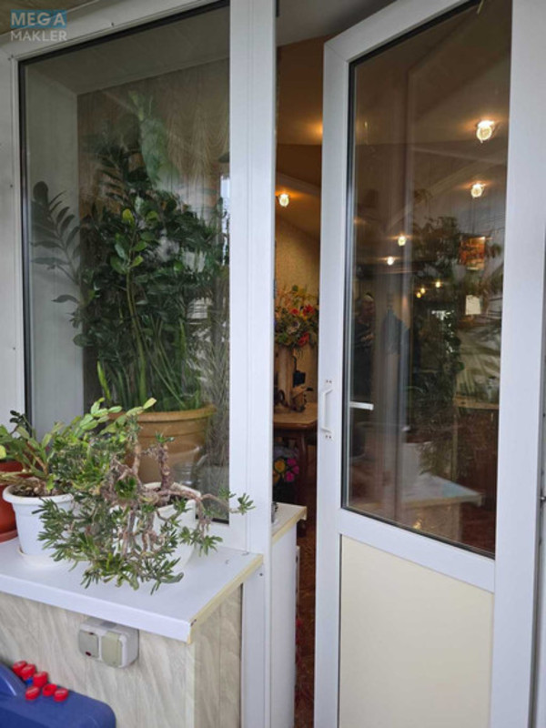Продаж 2 кімнатної квартири (67/44/10), 8 пов. 10 пов. будинку, <a class="location-link" href="/belaya-tserkov/" title="Недвижимость Біла Церква">Біла Церква</a>, Академічний, 3 (изображение 16)