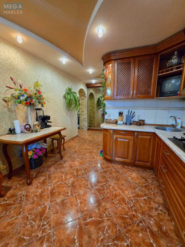 Продаж 2 кімнатної квартири (67/44/10), 8 пов. 10 пов. будинку, <a class="location-link" href="/belaya-tserkov/" title="Недвижимость Біла Церква">Біла Церква</a>, Академічний, 3 (изображение 19)