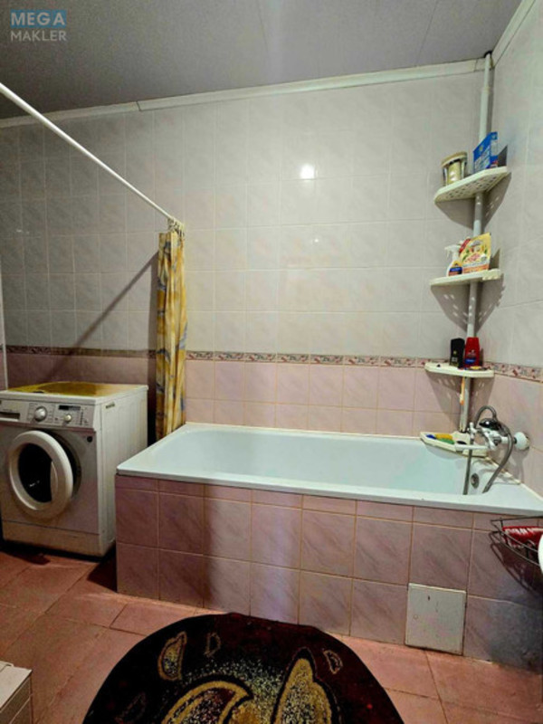 Продаж 2 кімнатної квартири (51/?/8), 2 пов. 2 пов. будинку, <a class="location-link" href="/volodarka/" title="Недвижимость Володарка">Володарка</a>, Армійський (изображение 2)