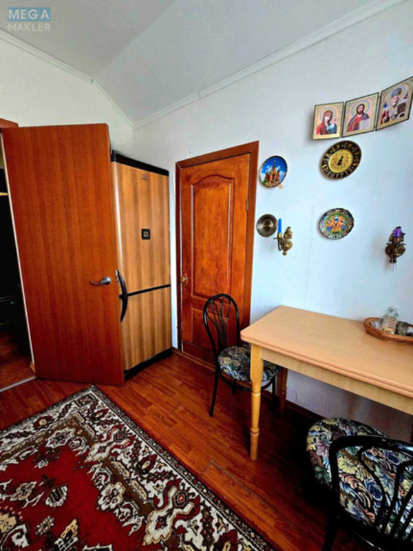 Продаж 2 кімнатної квартири (51/?/8), 2 пов. 2 пов. будинку, <a class="location-link" href="/volodarka/" title="Недвижимость Володарка">Володарка</a>, Армійський (изображение 10)