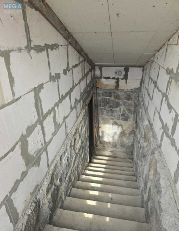 Продаж дома, 2&nbsp;поверху, 310&nbsp;кв.м, 4&nbsp;кімнати, ділянка 8&nbsp;соток, <a class="location-link" href="/fursy/" title="Недвижимость Фурсі">Фурси</a>, СТ Фіаніт (изображение 24)