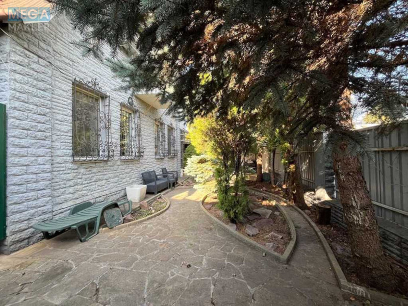 Продаж дома, 2&nbsp;поверху, 165&nbsp;кв.м, 4&nbsp;кімнати, ділянка 3&nbsp;сотки, <a class="location-link" href="/kiev/" title="Недвижимость Київ">Київ</a>, <a class="location-link" href="/kiev/shevchenkovskij/" title="Недвижимость Шевченківський район">Шевченківський р-н</a>, Тешебаєва вул. (изображение 2)